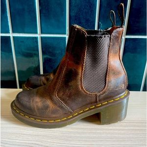 Dr. Martens Cadence Chelsea boot
